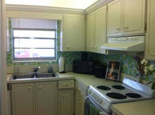 2 Ocean Pl, Highland Beach, FL 33487