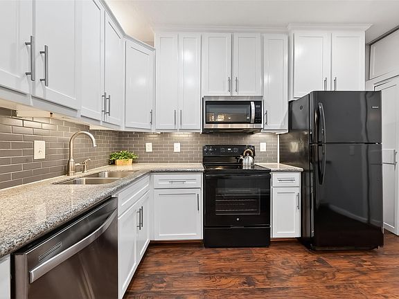 3rd image of 2100 Tanglewilde St APT 740