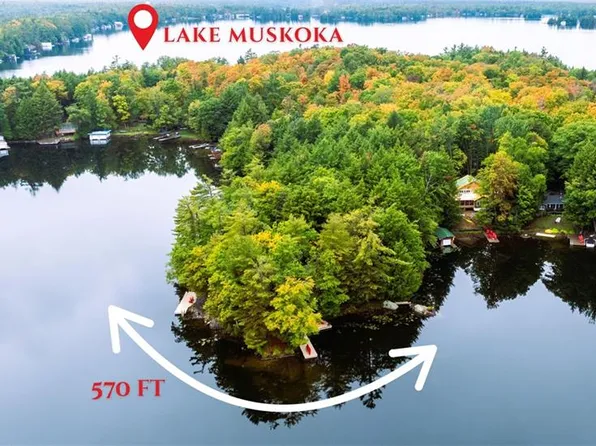 1011 Hamill Rd #4, Muskoka Lakes, ON P0C 1M0
