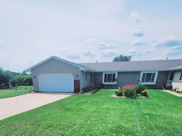 N2377 Parfreyville Rd, Waupaca, WI 54981