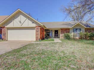 2404 W Canton Pl, Broken Arrow, OK 74012