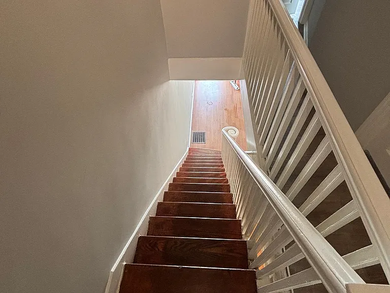 2322 Almond St — Photo 14
