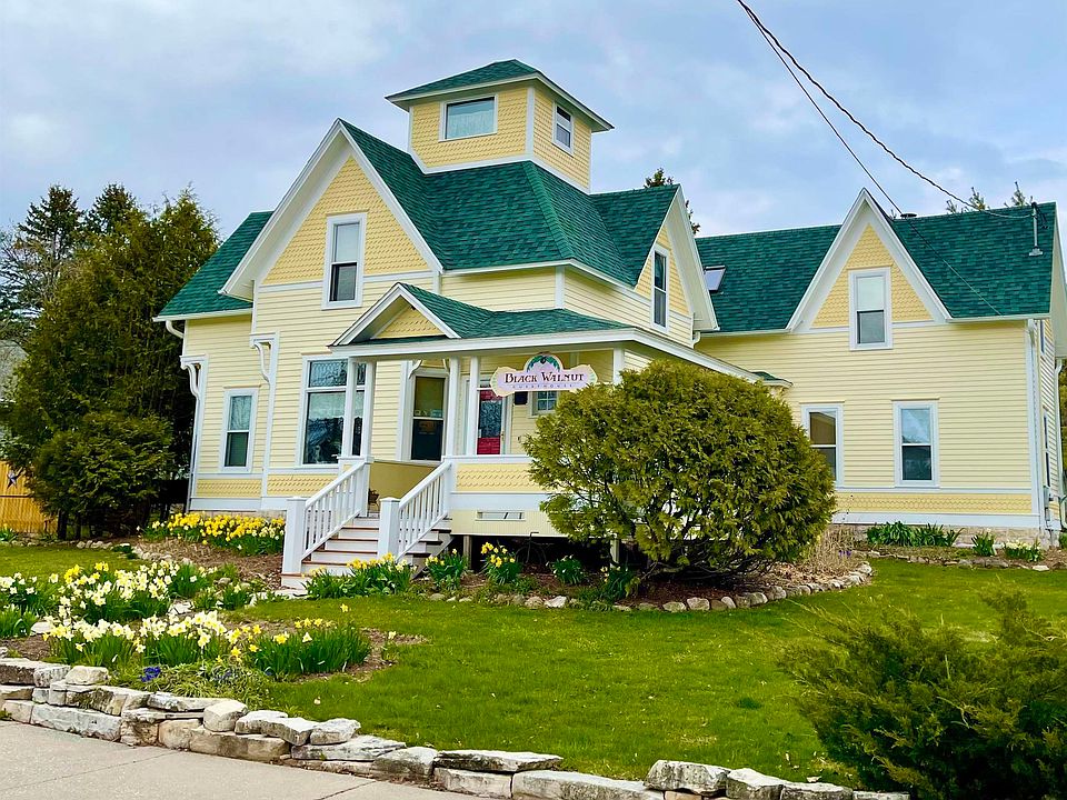 1st image of 454 N 7th Ave