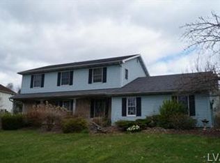 5557 Ridge Rd, Slatington, PA 18080