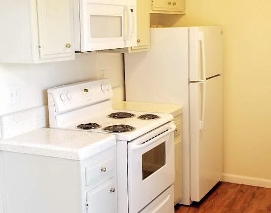 2nd image of 4525 Hamilton St APT 9