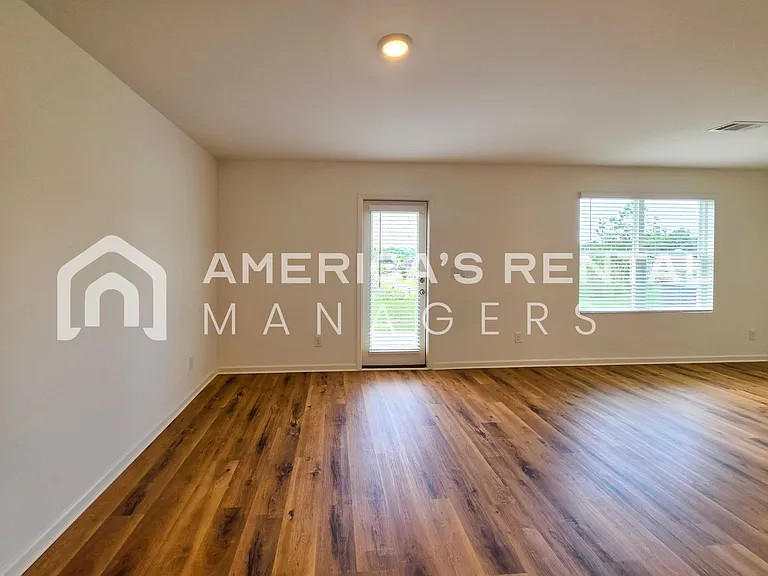 9314 Parkway Gardens Loop — Photo 42