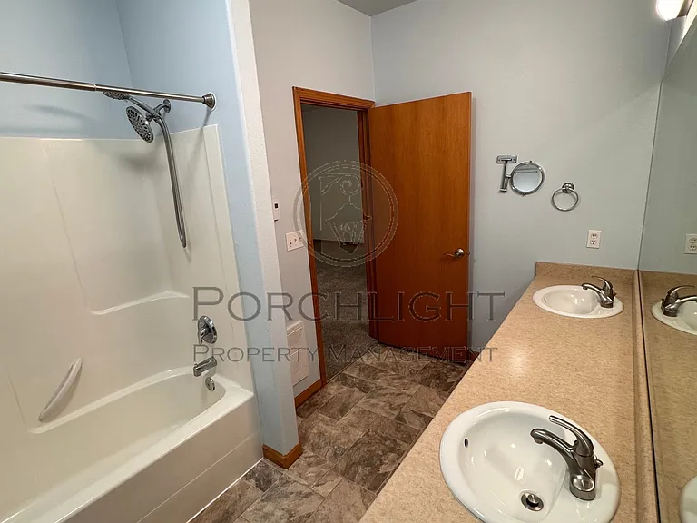 1305 Boon St #114 — Photo 9