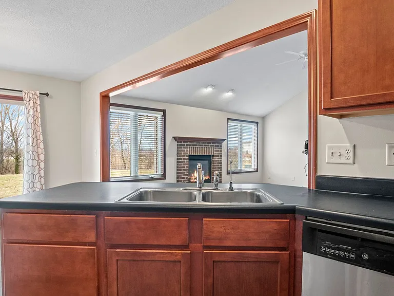 3510 Flowing Brook Dr — Photo 34