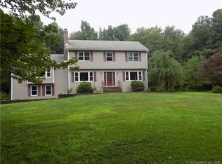2 Fielding Woods, West Granby, CT 06090