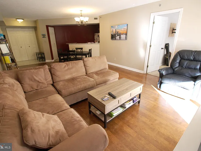 1200 Braddock Pl #312 — Photo 10