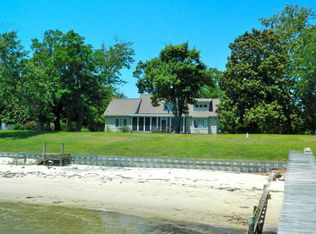 8274 Blue Crab Ln, Hayes, VA 23072