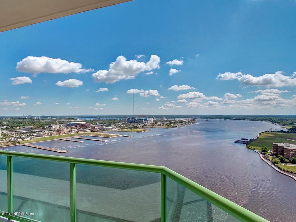 East River Views!!