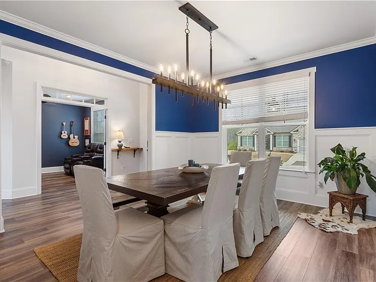 409 Carmichael Cir — Photo 8
