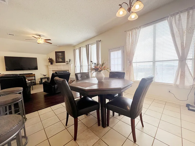 10361 Balsam Dr — Photo 4