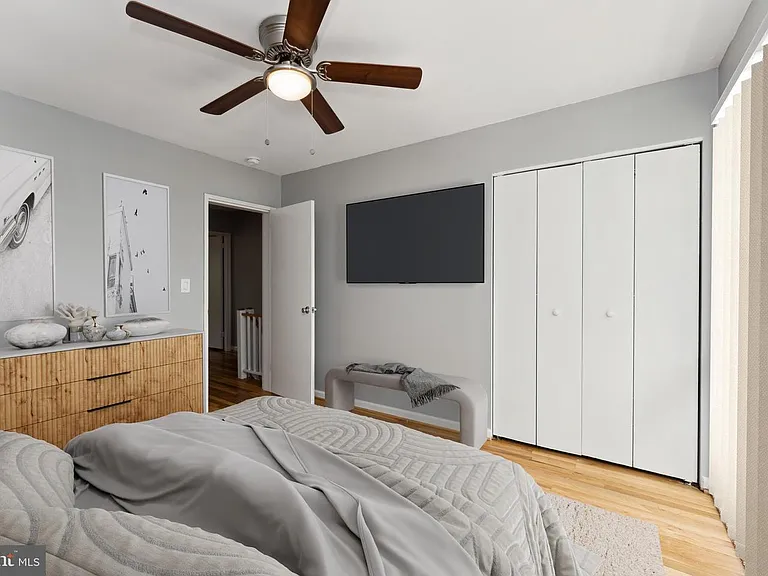 212 G St SW #212 — Photo 9