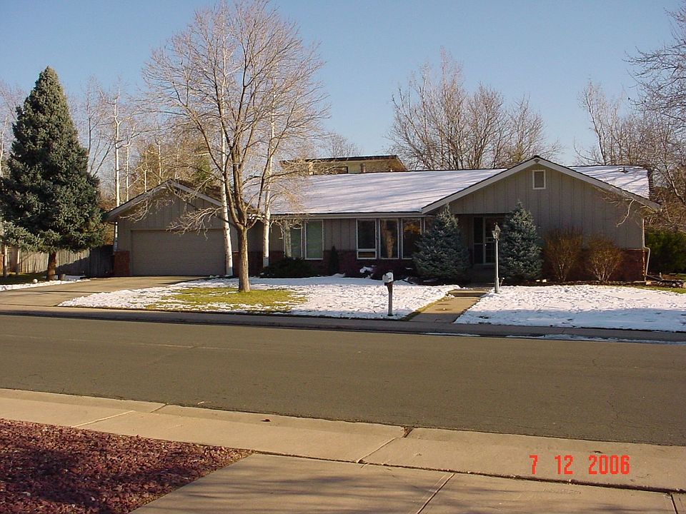 3794 s Poplar (one of very few ranches in Southmoor Park)