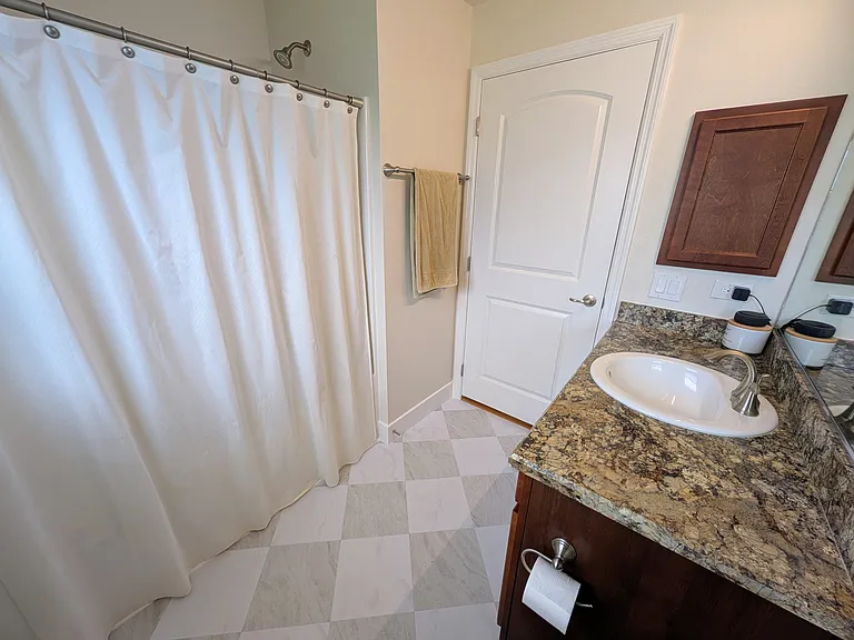 6750 NW Pinson Ct — Photo 18