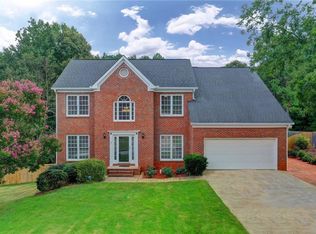 1850 Lisa Springs Dr, Snellville, GA 30078