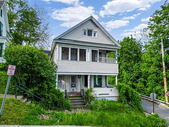 4th image of 56 Grove St
