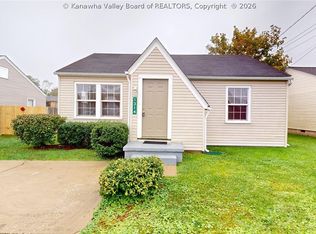 1314 E Pea Ridge Rd, Huntington, WV 25705