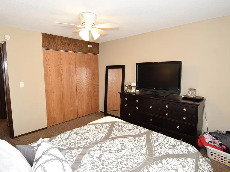 480 Fern St #302 — Photo 14