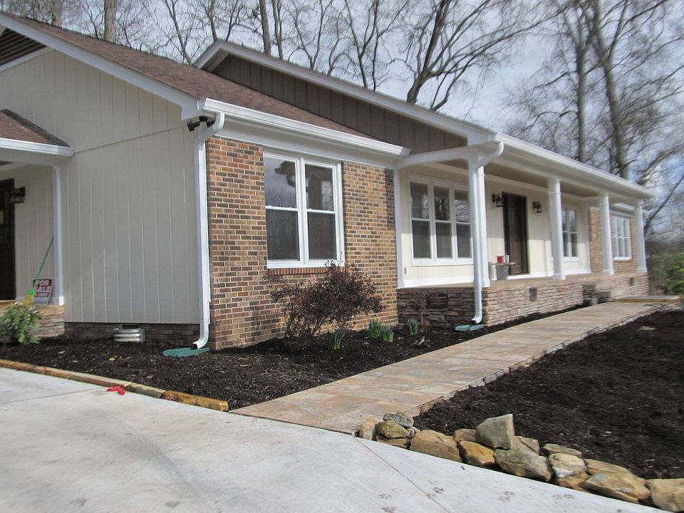 2nd image of 8809 Cove Point Ln
