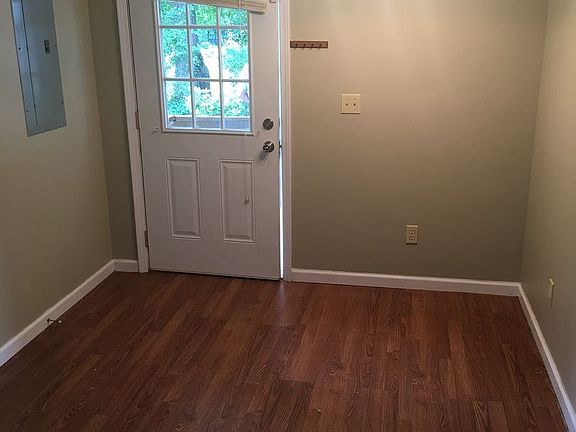 3rd image of 190 Mill Creek Dr #2