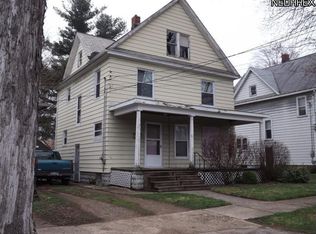 240 Center St, Conneaut, OH 44030