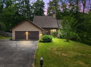 21434 Plantation Rd, Bristol, VA 24202