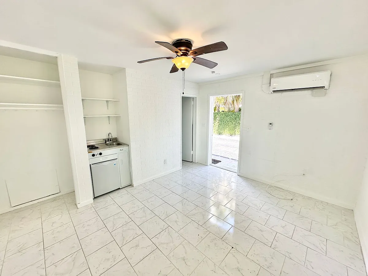 Building Photo - Second Generation Development (735 4th Ave S)