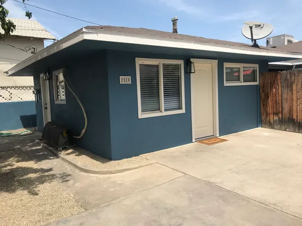 2521 Chester Ln #B, Bakersfield, CA 93304