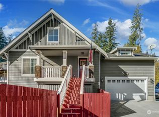 61 E Channel Dr, Allyn, WA 98524