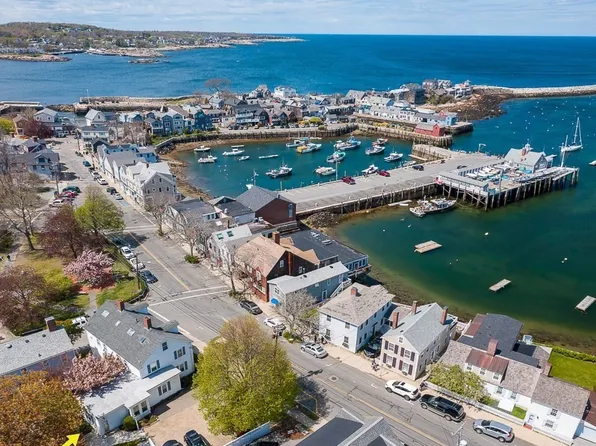 2 Mount Pleasant St APT 1, Rockport, MA 01966