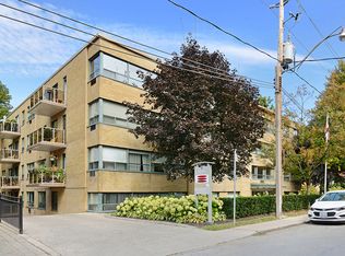 10 Lamport Ave #204, Toronto, ON M4W1S6