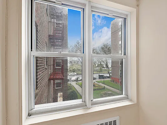 Sold by REMAX Elite | media 2