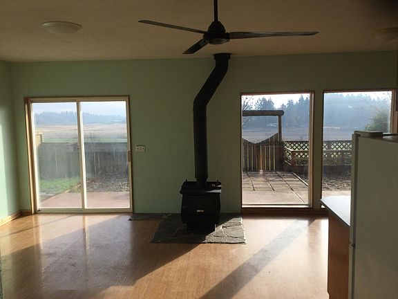 2nd image of 11814 SW Kobbe Dr #11814