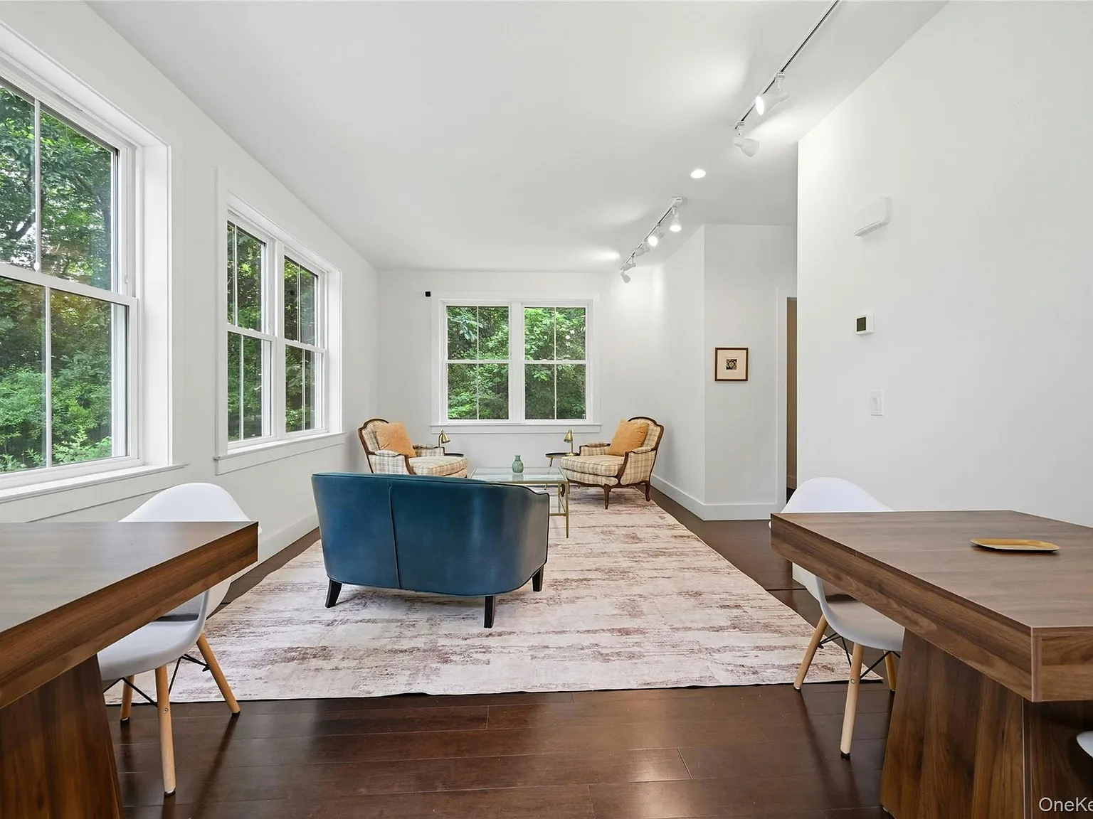 3 bed, 2.5 bath, 1600 sqft, $4,200 — Photo 4