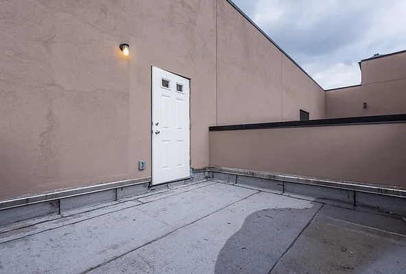 Rented by Nooklyn NYC LLC | media 6