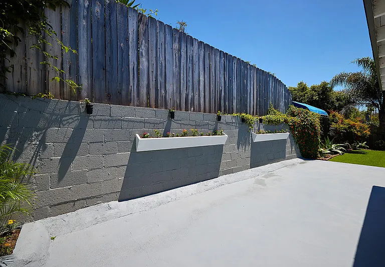 2136 Foothill Dr — Photo 24