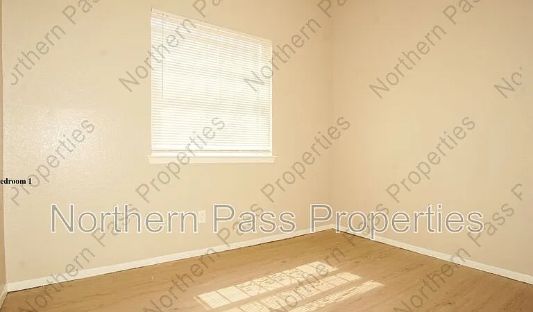 2917 E Glen Dr #B — Photo 9