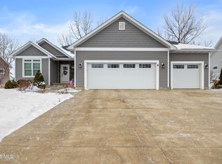 5131 E Blue Teal Dr, Port Clinton, OH 43452