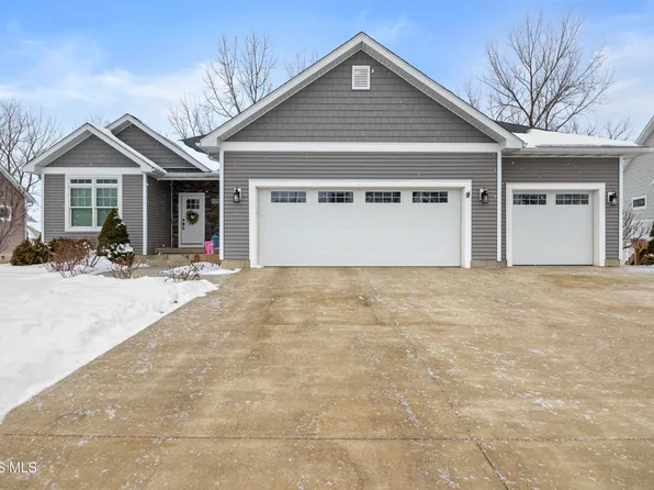 5131 E Blue Teal Dr, Port Clinton, OH 43452