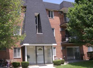 12850 Crestbrook Ct APT 1, Crestwood, IL 60445