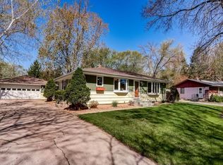 77 Mayhill Rd N, Maplewood, MN 55119