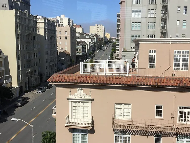 1890 Broadway Street — Photo 33