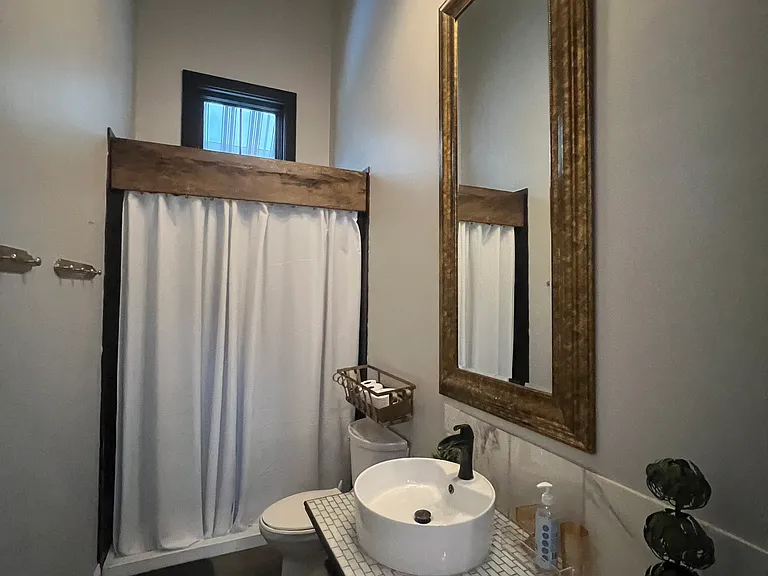624 Mariner Vlg — Photo 16
