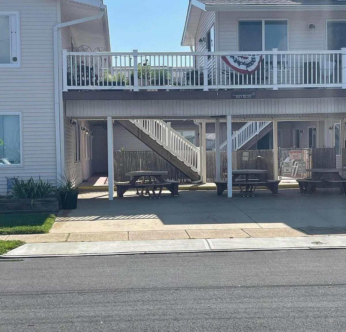 2 bed, 614 sqft, $1,700 — Photo 1