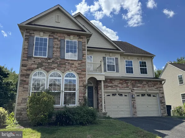 210 Topaz Cir, Dover, DE 19904