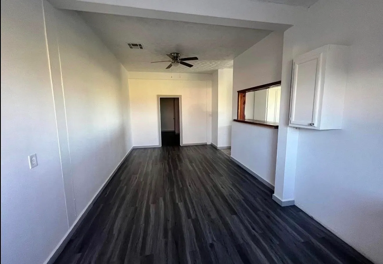 2 bed, $1,300 — Photo 3