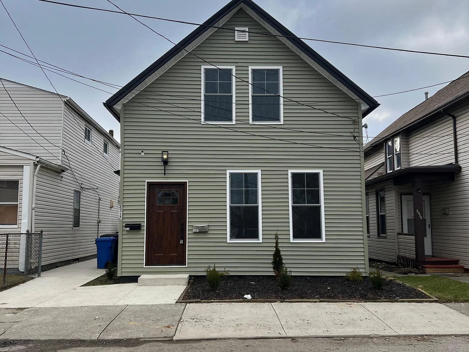 2317 Kinkel Ave — Photo 1